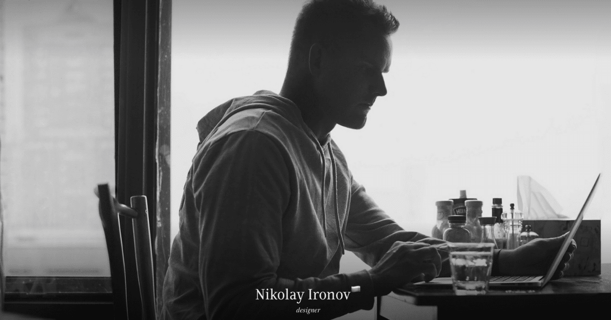 picture of a graphic designer